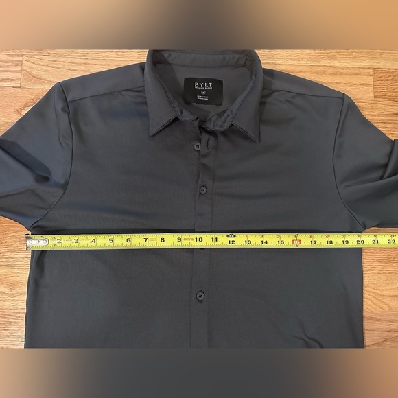 BYLT Executive Stretch Long Sleeve Button Down Gray Shirt - Men’s Medium EUC - Picture 12 of 12